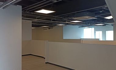 Excelente Oficina Acondicionada en Renta 4494 m2. La Viga