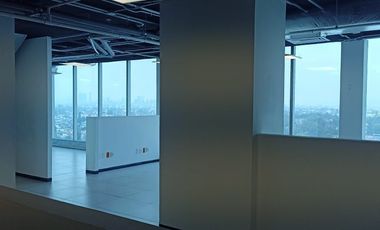 Excelente Oficina Acondicionada en Renta 4494 m2. La Viga