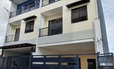 Townhouse for sale in greenwoods Executive Village Pasig