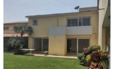 CASA EN VENTA O RENTA EN CONDOMINIO EN JIUTEPEC