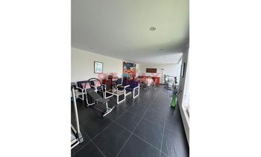 Vive La Tranquilidad Que Tu Familia Merece! Amplios Ambientes, Jardin Y Todo Lo Que Necesitas Para Ser Feliz En La Molina.