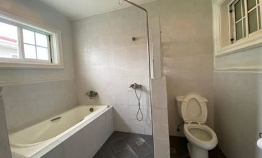 House for rent in Mandaue City, Gated high-end Community with shared s. pool