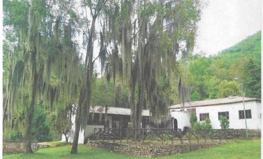 finca en venta en via a pamplona. Cod V19953