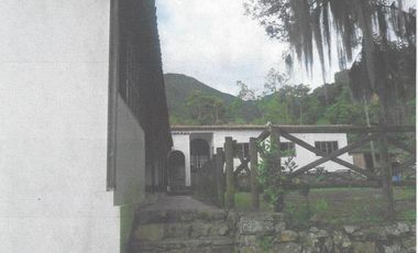 finca en venta en via a pamplona. Cod V19953