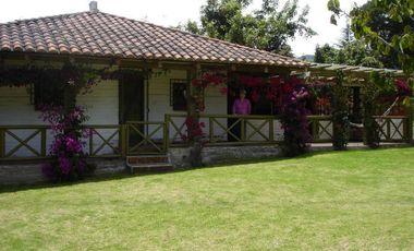 VENDO HERMOSA QUINTA EN LOTIZACIÓN PRIVADA SECTOR EL QUINCHE