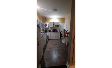 VENTA  CASA MINIMALISTA CON PEQUEÑA CABAÑA