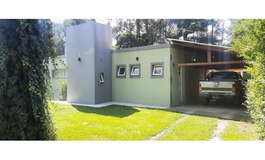 VENTA  CASA MINIMALISTA CON PEQUEÑA CABAÑA
