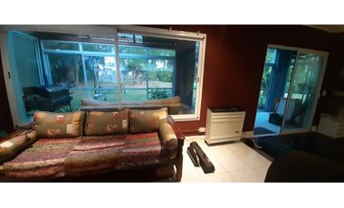 VENTA  CASA MINIMALISTA CON PEQUEÑA CABAÑA