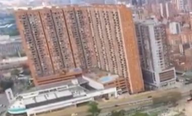 local en venta en mall vegas plaza sabaneta. Cod V13014