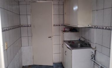 Casa en venta de 2 dorm. en La Florida
