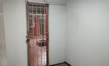 Casa en venta de 2 dorm. en La Florida