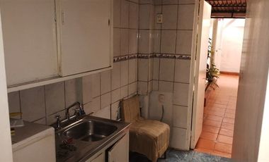 Casa en venta de 2 dorm. en La Florida