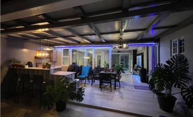 SE VENDE CASA DUPLEX EN COSTA VERDE ROLLING HILLS