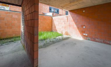 VENTA CASA DOS PISOS PALMIRA- LA NUEVA ITALIA. Cod V9293