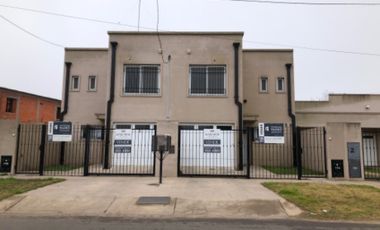 Duplex en venta en Barrio Sarmiento