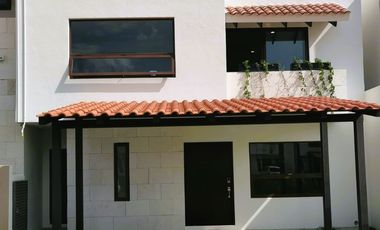 Venta de Residencia en el Nuevo Querétaro.