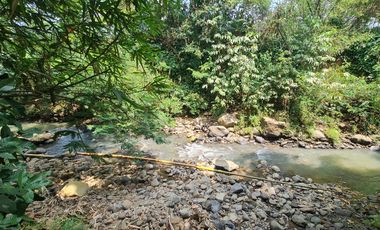 Villa Luas Dijual Harga Tanah Ada Aliran Sungai Gn Puntang di Bandung