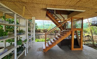 Villa Luas Dijual Harga Tanah Ada Aliran Sungai Gn Puntang di Bandung