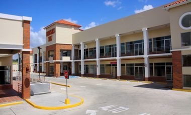 LOCAL DE 300 MTS2  EN BRISAS DEL GOLF, PLAZA LAS BRISAS 507