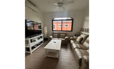 EL DORAL - VENDO O ALQUILO ESPECTACULAR CASA - COSTA SUR