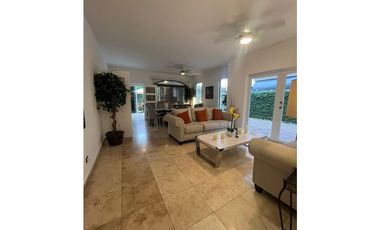 EL DORAL - VENDO O ALQUILO ESPECTACULAR CASA - COSTA SUR