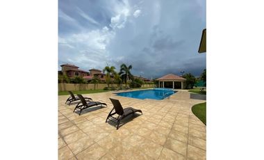 EL DORAL - VENDO O ALQUILO ESPECTACULAR CASA - COSTA SUR