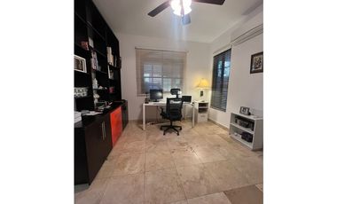 EL DORAL - VENDO O ALQUILO ESPECTACULAR CASA - COSTA SUR