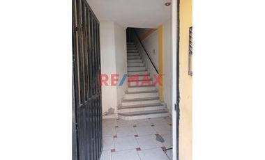 VENDO BONITO DEPARTAMENTO EN LAS MERCEDES.
Vendo Bonito Dpto. en Las Mercedes tercer piso más área de servicio y lavandería en cuarto piso.
Excelent
