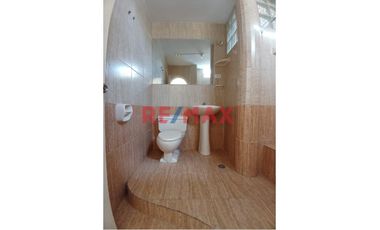 VENDO BONITO DEPARTAMENTO EN LAS MERCEDES.
Vendo Bonito Dpto. en Las Mercedes tercer piso más área de servicio y lavandería en cuarto piso.
Excelent