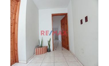 VENDO BONITO DEPARTAMENTO EN LAS MERCEDES.
Vendo Bonito Dpto. en Las Mercedes tercer piso más área de servicio y lavandería en cuarto piso.
Excelent