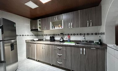 casa en venta en la floresta. Cod V20188