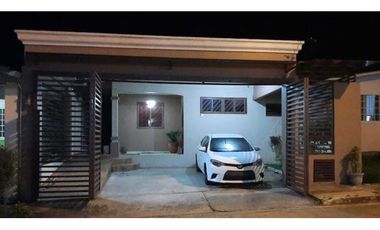SE VENDE CASA EN BARRIO BALBOA - CHORRERA $105,000