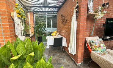 casa en venta en loma benedictino. Cod V776523