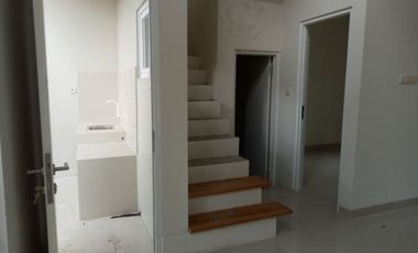 RUMAH MURAH 2 LANTAI PALING LARIS 6 MENIT KE BANDARA DI MANADO manado