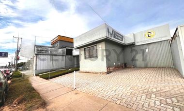 Se arrienda local comercial en  Av El Santo