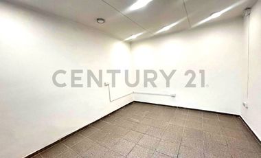 Se arrienda local comercial en  Av El Santo