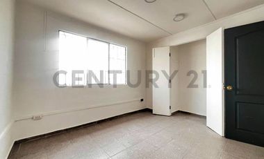 Se arrienda local comercial en  Av El Santo