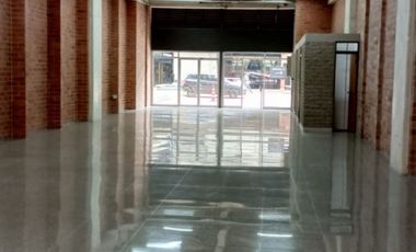 Local en arriendo ubicado en el sector de Santa Fe