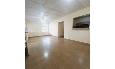 Se Vende Hermosa casa de esquina en La Urbanización Anayansi