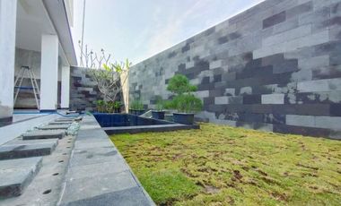 RUMAH MEWAH DALAM KOTA DI MERGANGSAN DEKAT PRAWIROTAMANN