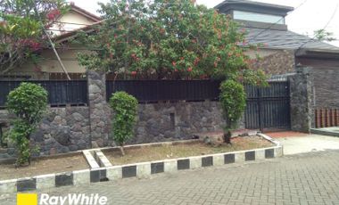 Rumah disewakan Kupang Indah Surabaya