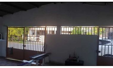 VENDO CASA VACIA EN VILLA ZAITA 187 M2