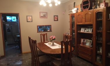 Casa en venta de 3 ambientes, Ezpeleta.