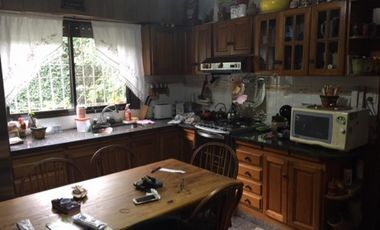 Casa en venta de 3 ambientes, Ezpeleta.