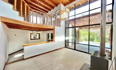 Las Vertientes, Se Vende Hermosa y Gran Casa