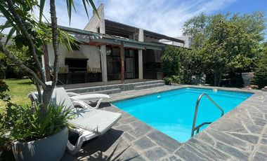 Las Vertientes, Se Vende Hermosa y Gran Casa