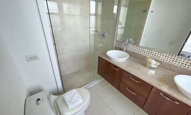 apartamento en arriendo/venta en la castellana. Cod V104289