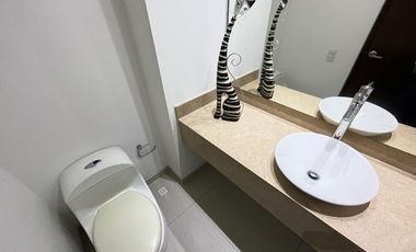 apartamento en arriendo/venta en la castellana. Cod V104289