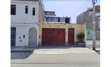 Casa De 3 Pisos | Lurín