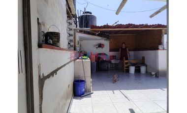 Casa De 3 Pisos | Lurín